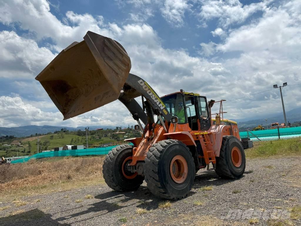 Doosan DL420A Radlader