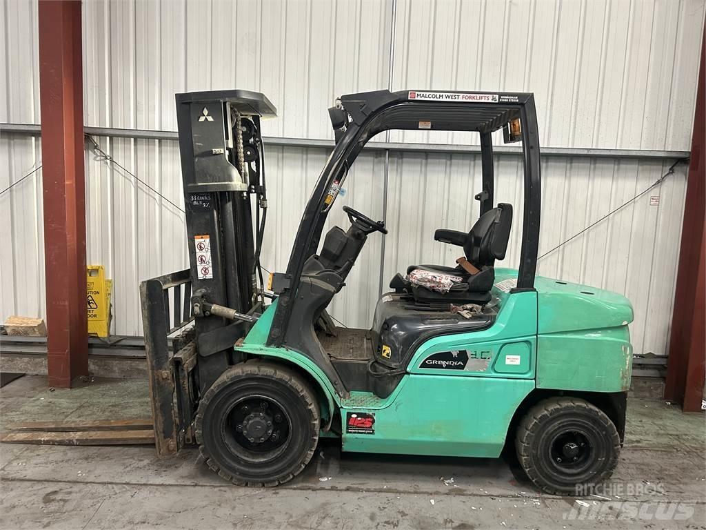 Mitsubishi FD30NT Diesel heftrucks