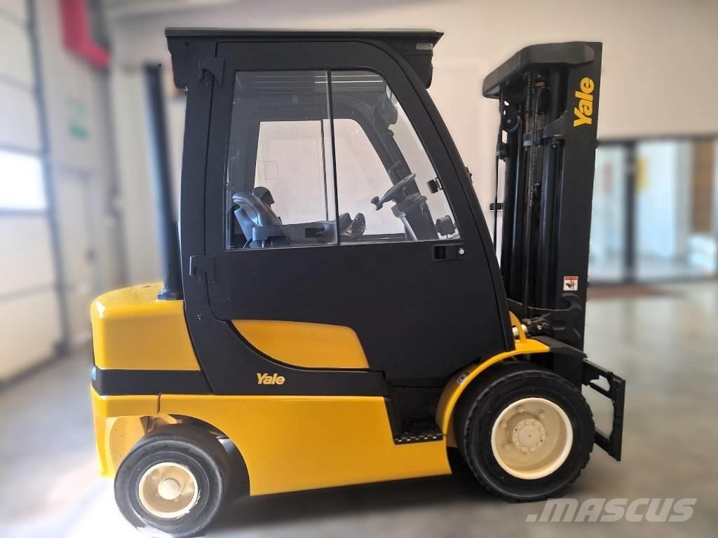 Yale GDP 25 VX Diesel heftrucks