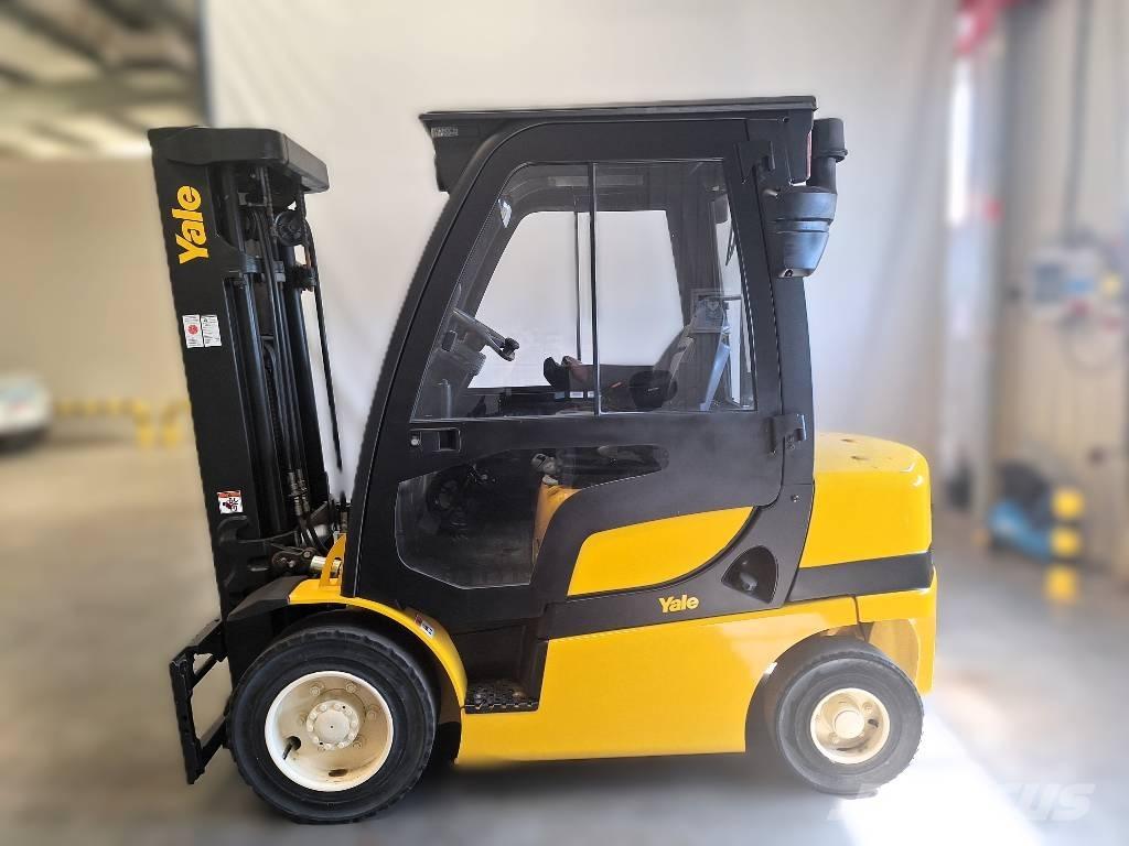Yale GDP 25 VX Diesel heftrucks