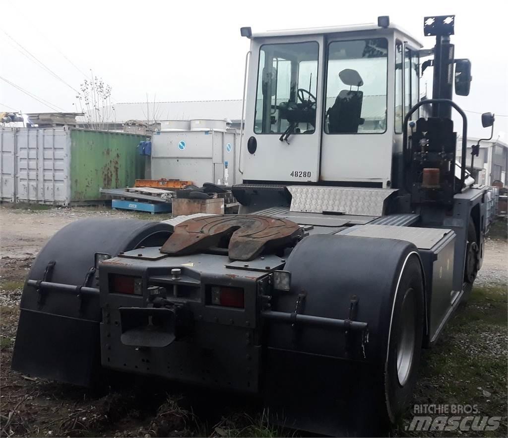  R332-4x4 Terminalzugmaschinen