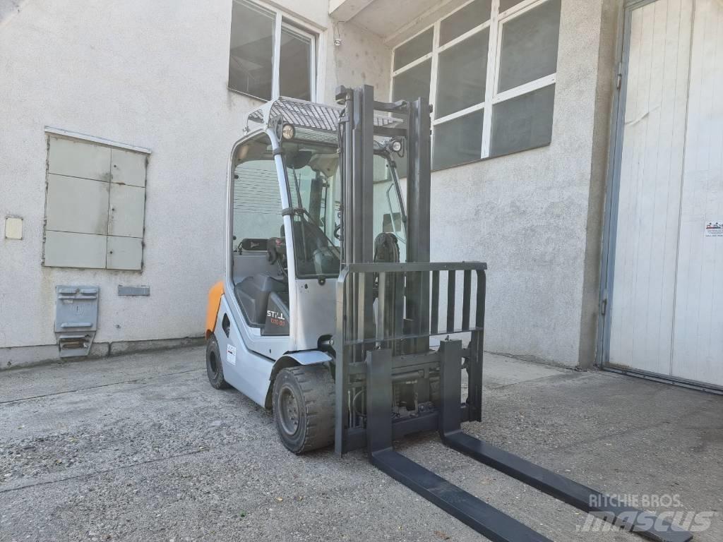 Still RX70-30 Diesel heftrucks