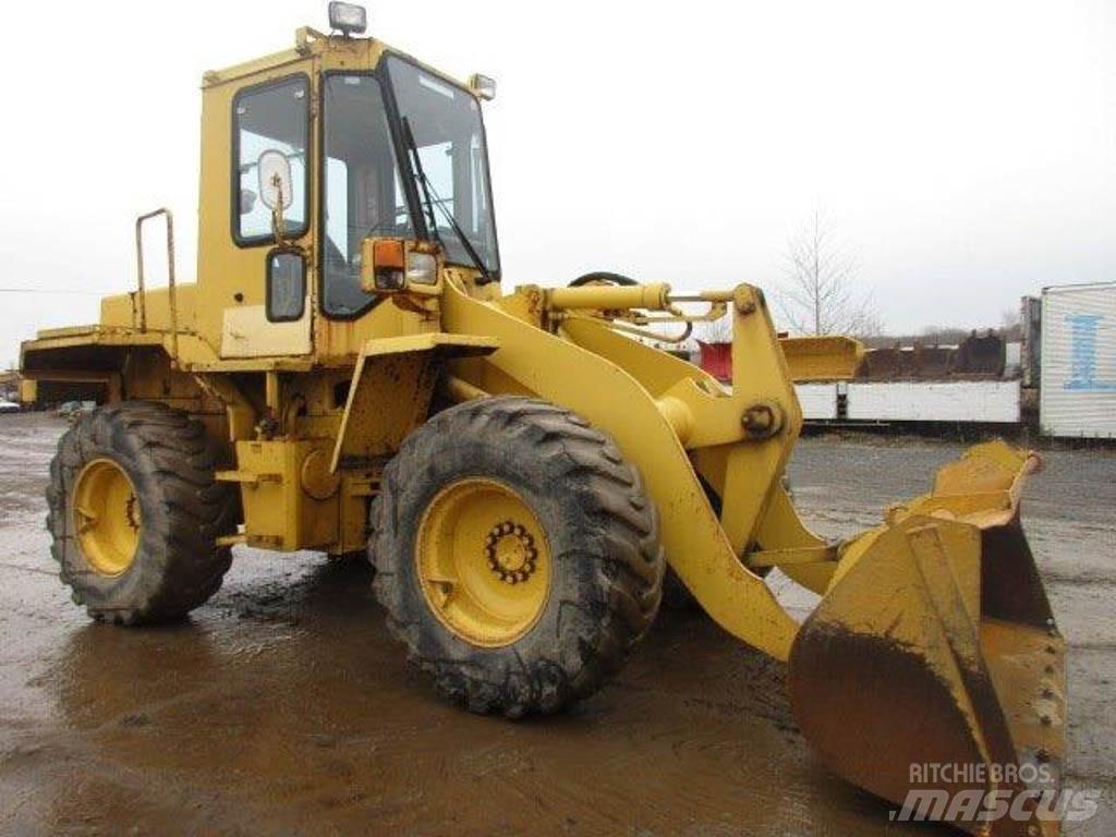 Komatsu WA100-1 Radlader