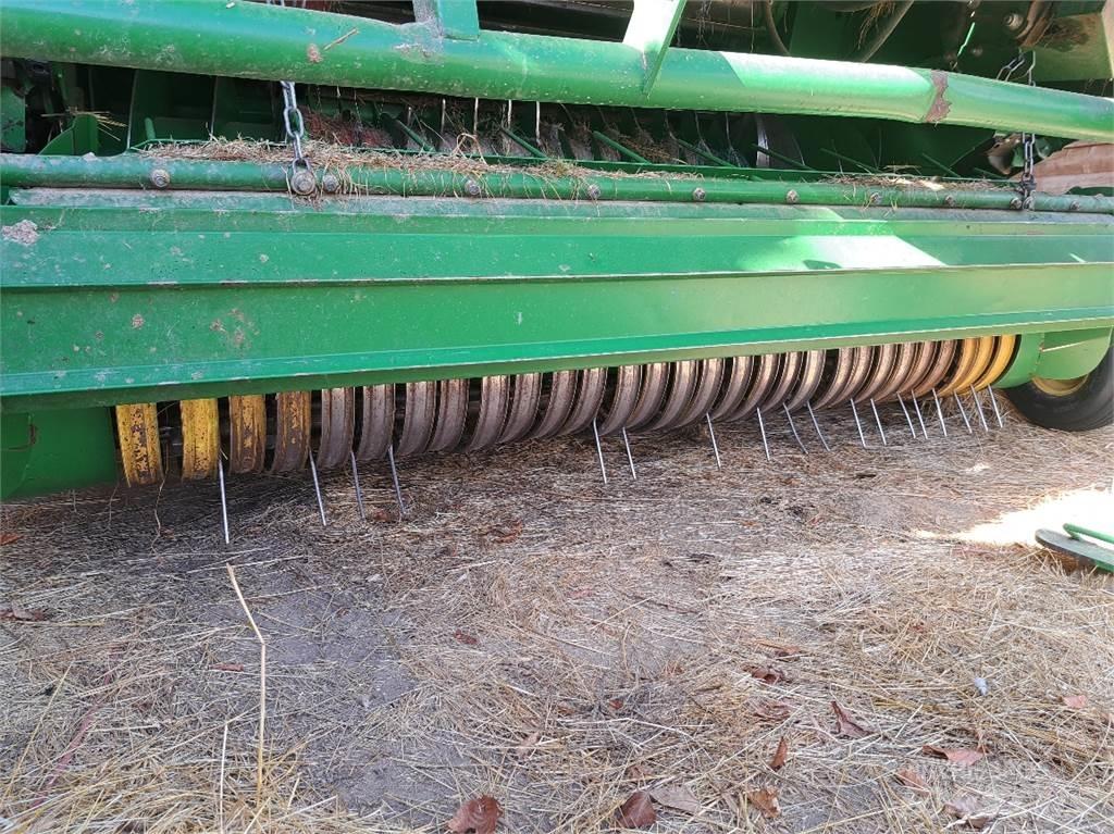 John Deere 990 Rundballenpressen