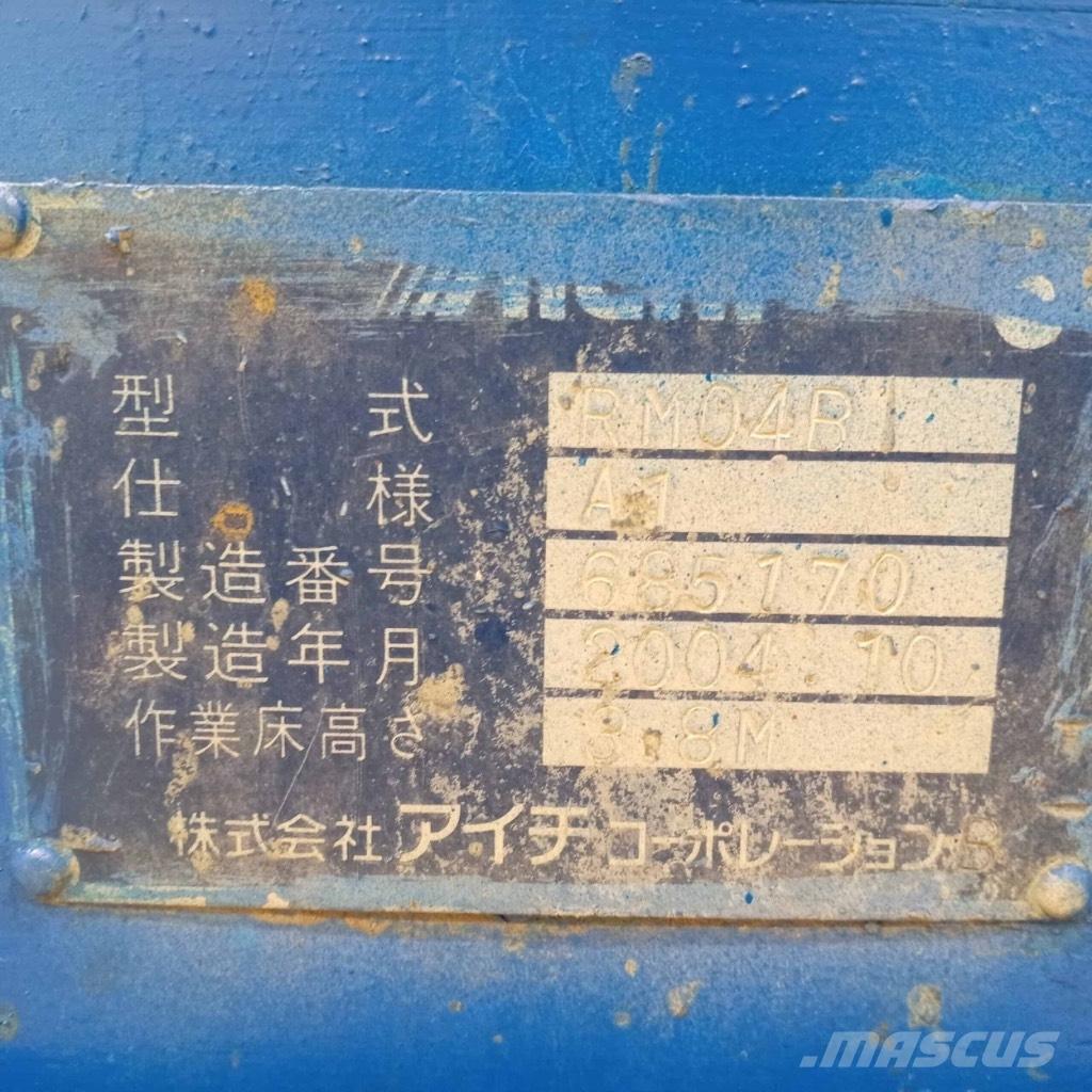 Aichi RM 04 B Teleskopbühnen