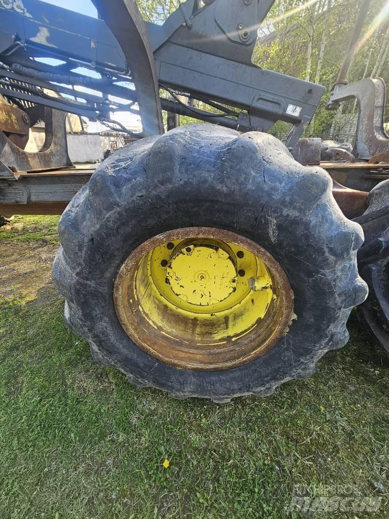 John Deere 1510 G Forwarder