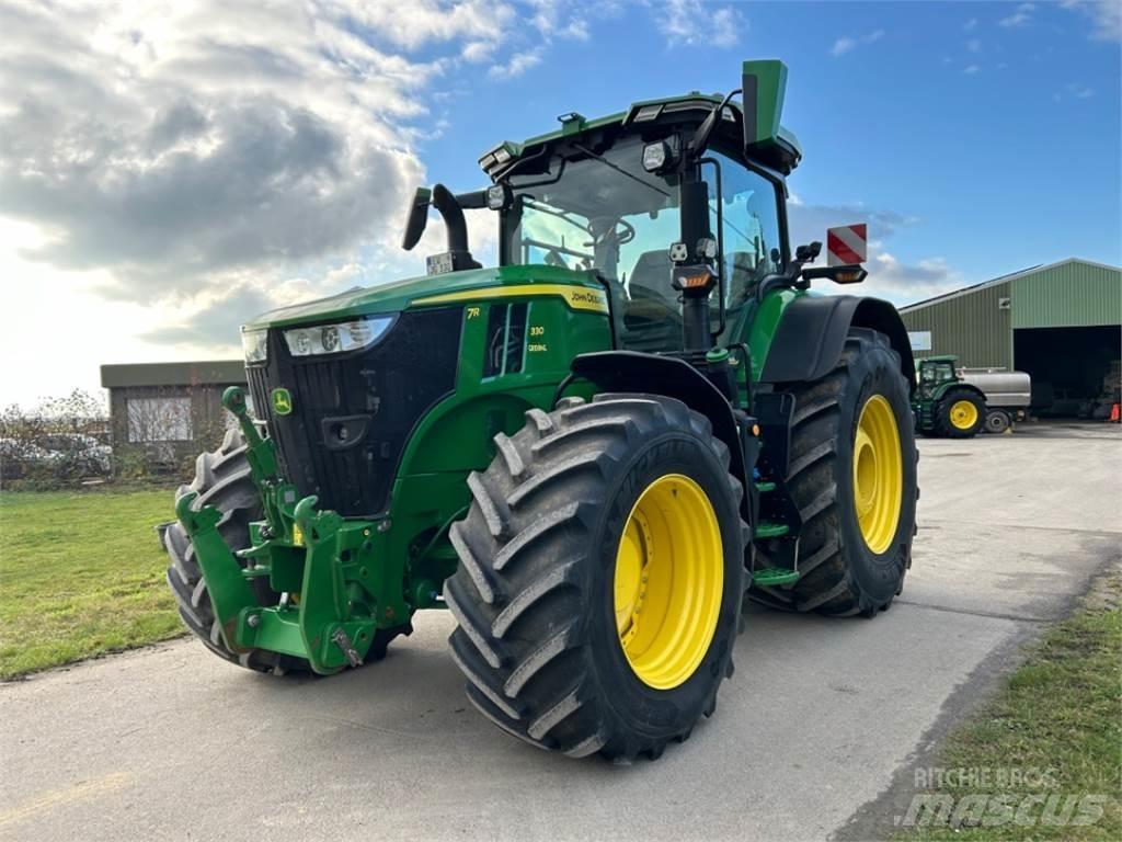 John Deere 7R330 Traktoren
