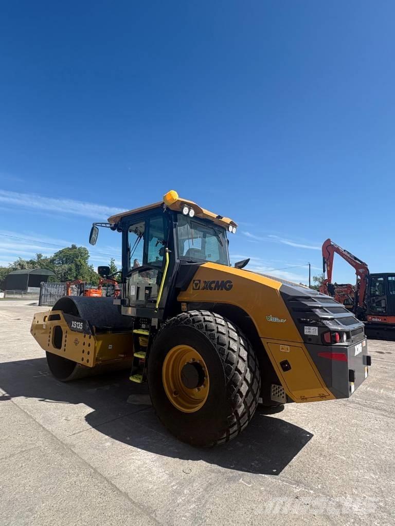 XCMG XS135 Walzenzüge