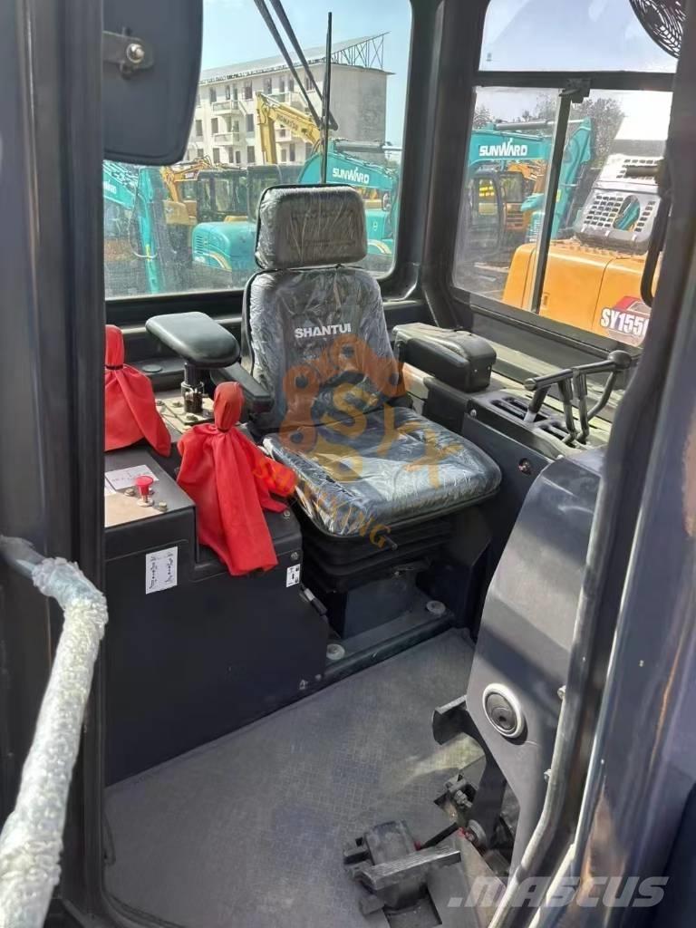 Shantui SD 22 Bulldozer