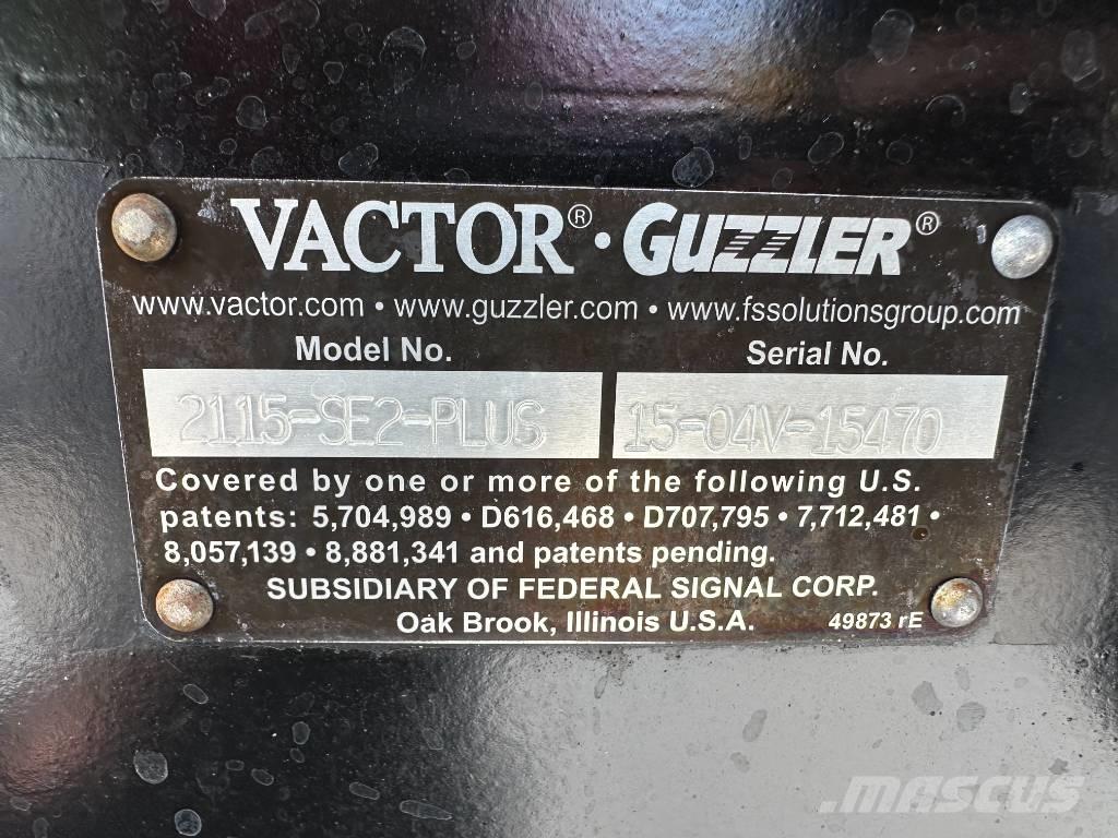 International 7600 Saug- und Druckwagen