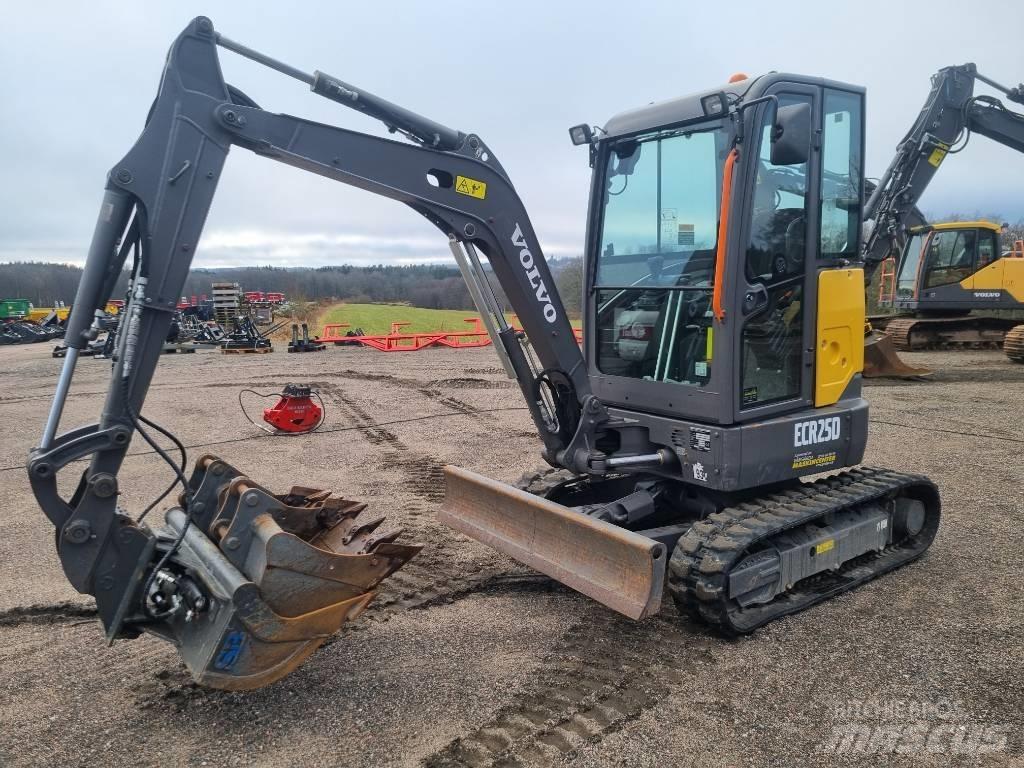Volvo ECR25 D Minibagger < 7t