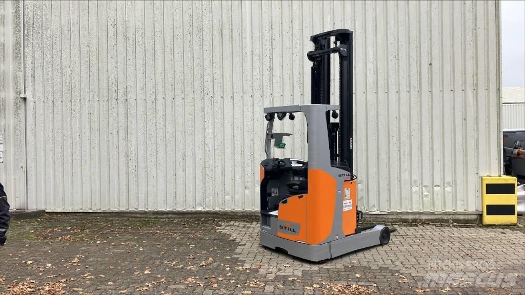 Still FMX 17 Schubmaststapler