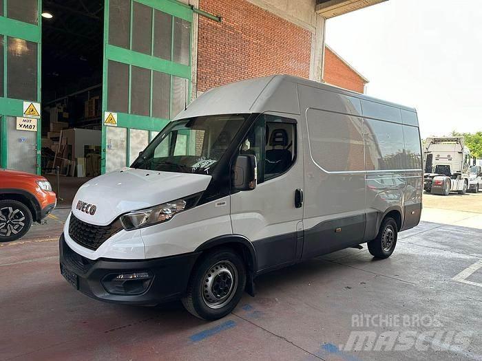 Iveco 35S16 Lieferwagen