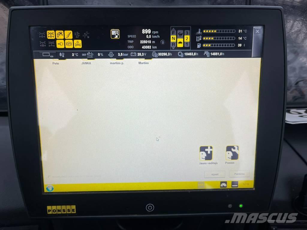 Ponsse Buffalo 8W Forwarder