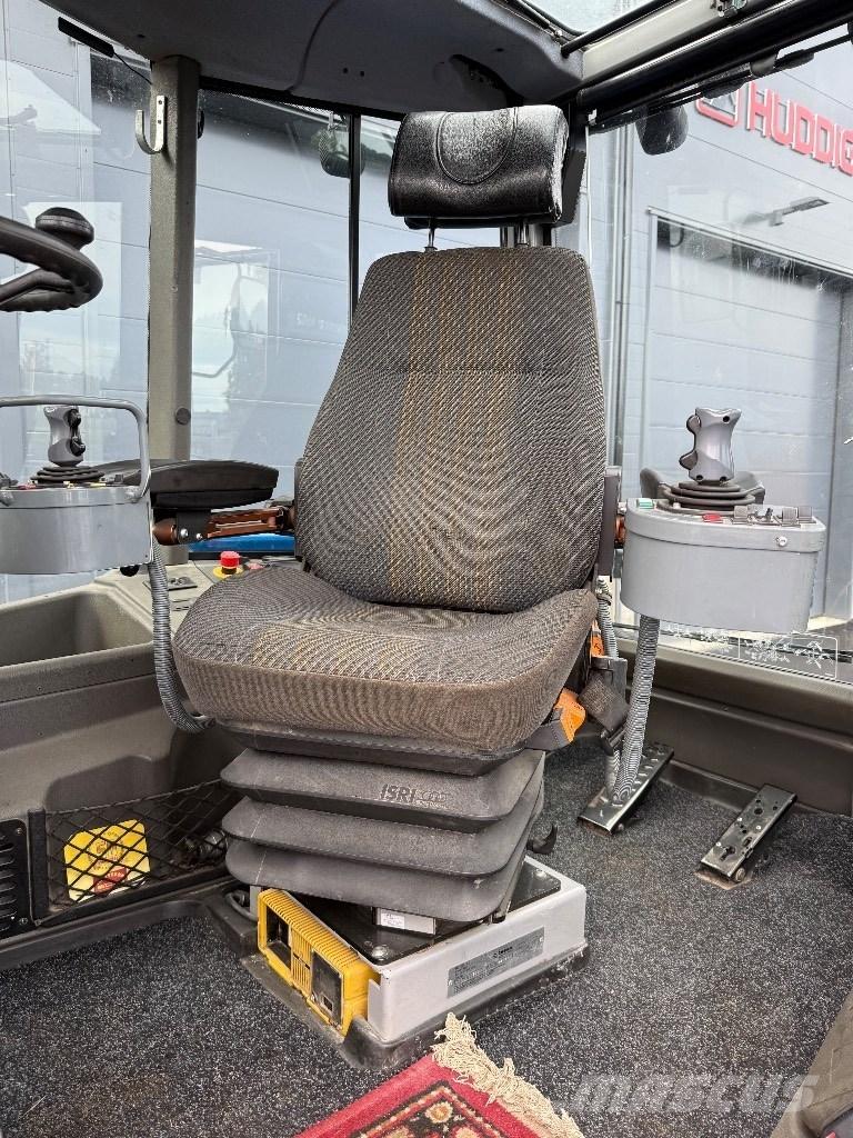 Huddig 1260 B Baggerlader