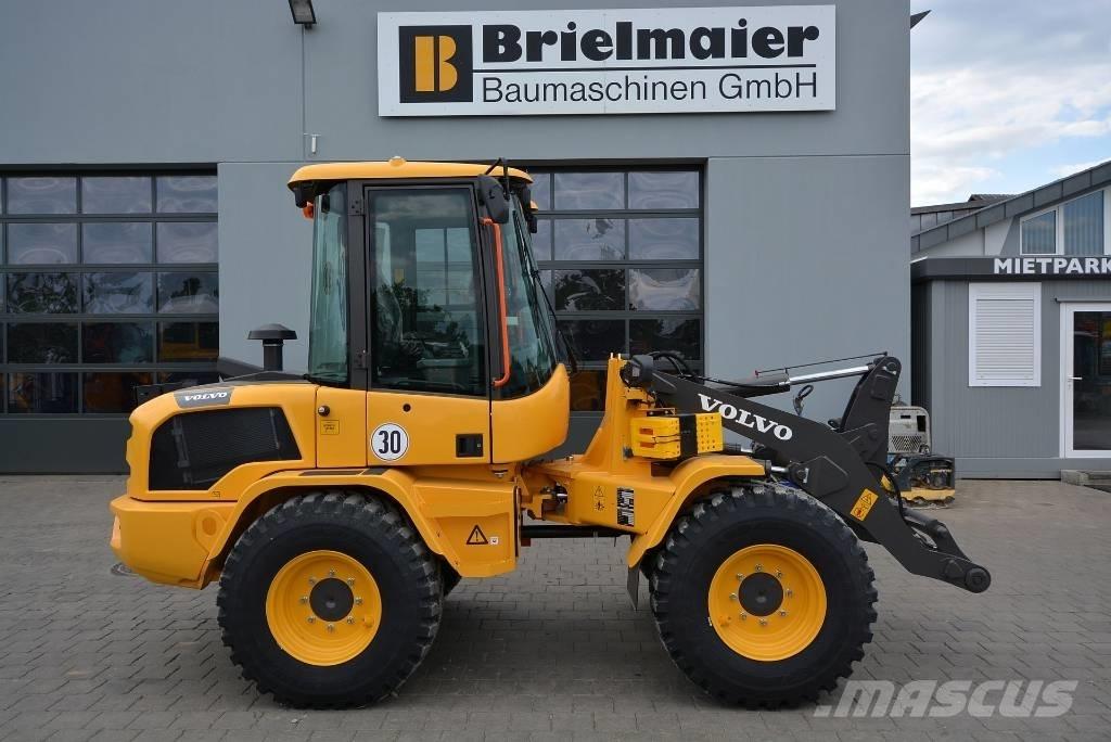 Volvo L 30 HS Radlader