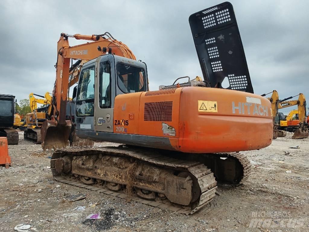 Hitachi ZX 200 Raupenbagger