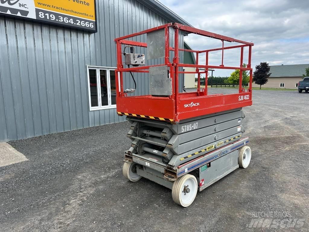 SkyJack SJ 4632 Scheren-Arbeitsbühnen