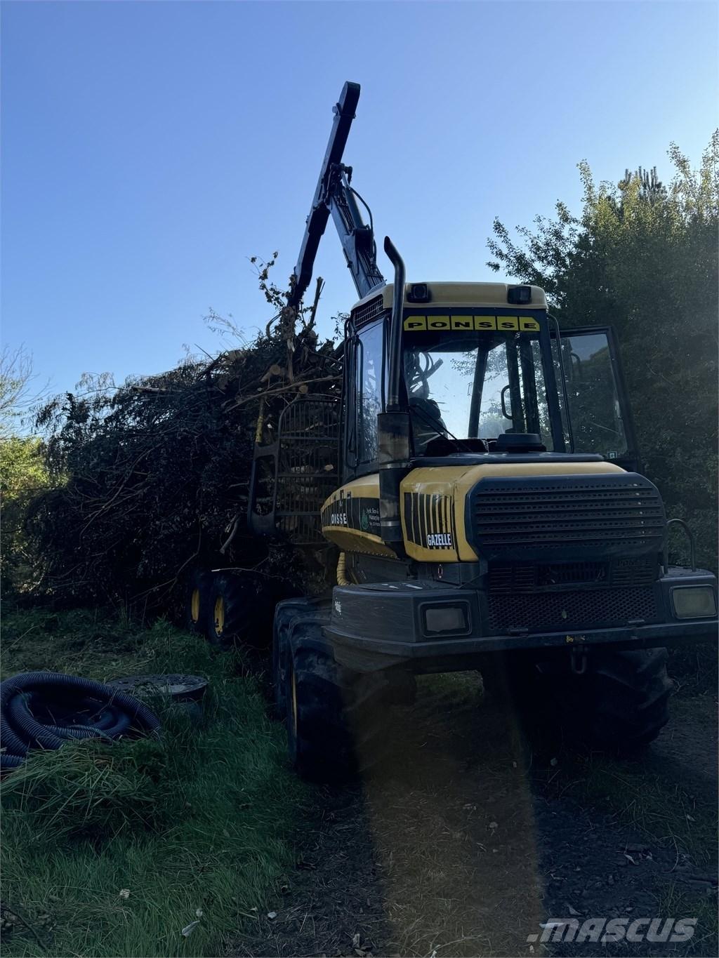 Ponsse Gazelle Forwarder