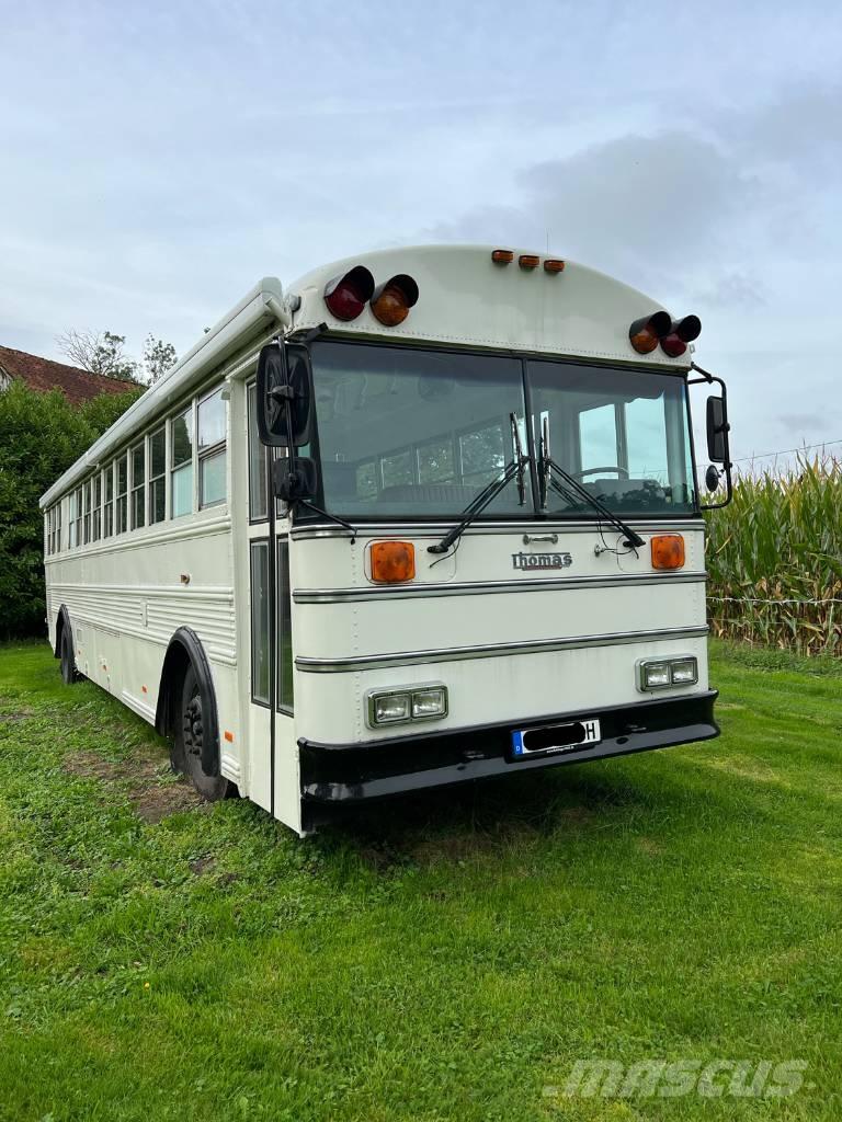 Thomas K880 Schulbusse