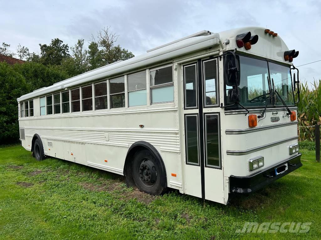 Thomas K880 Schulbusse