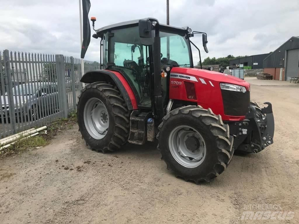 Massey Ferguson 5709 Traktoren