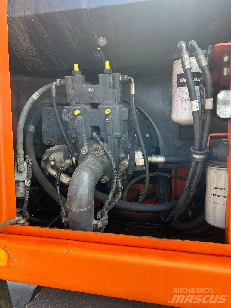 Doosan DX 160 W-3 Mobilbagger