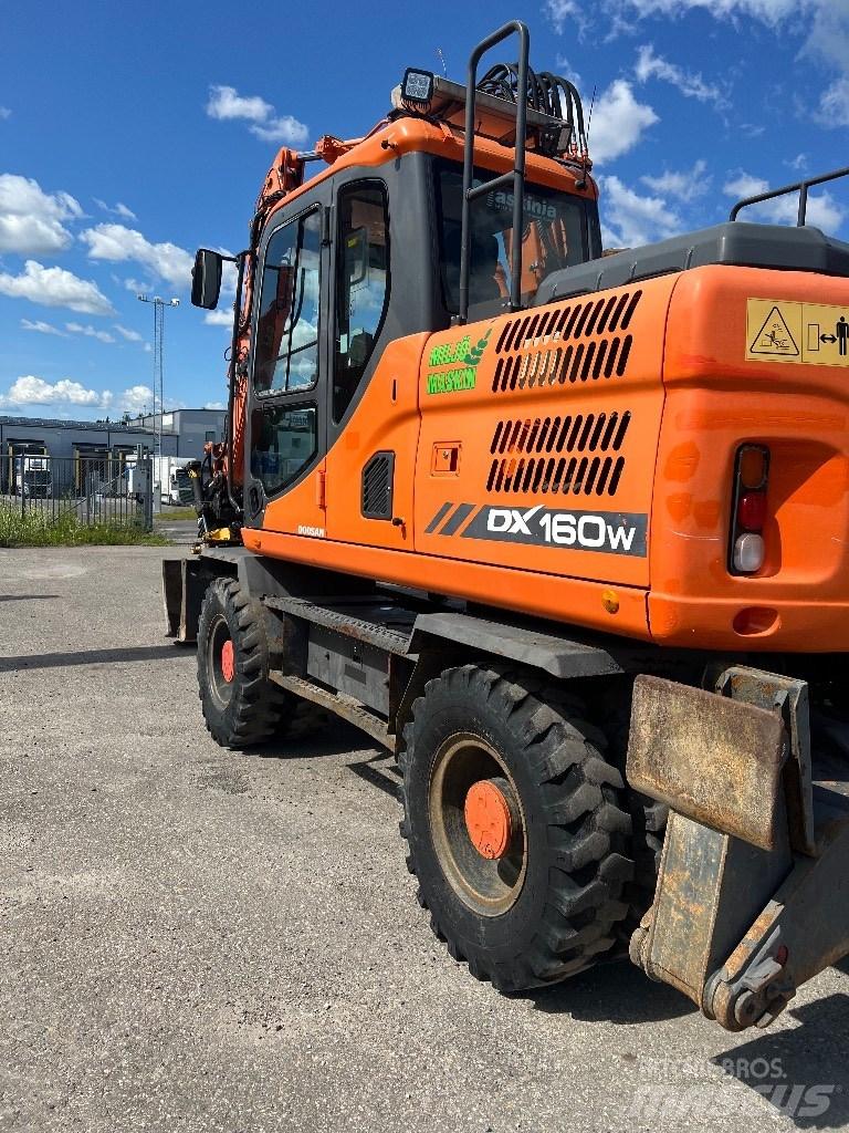 Doosan DX 160 W-3 Mobilbagger