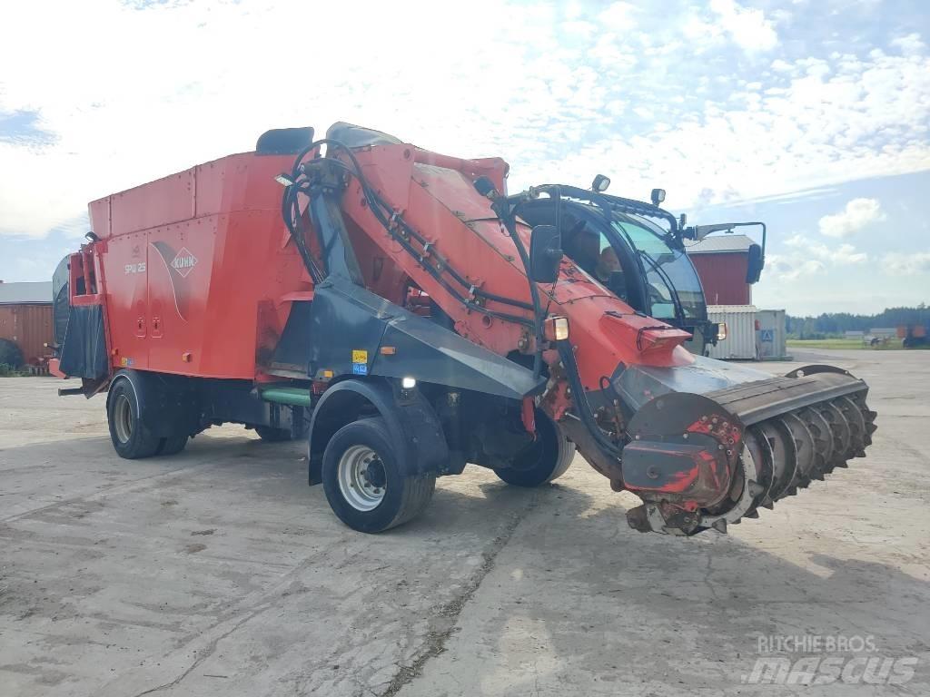 Kuhn SPW 25 Futtermischwagen