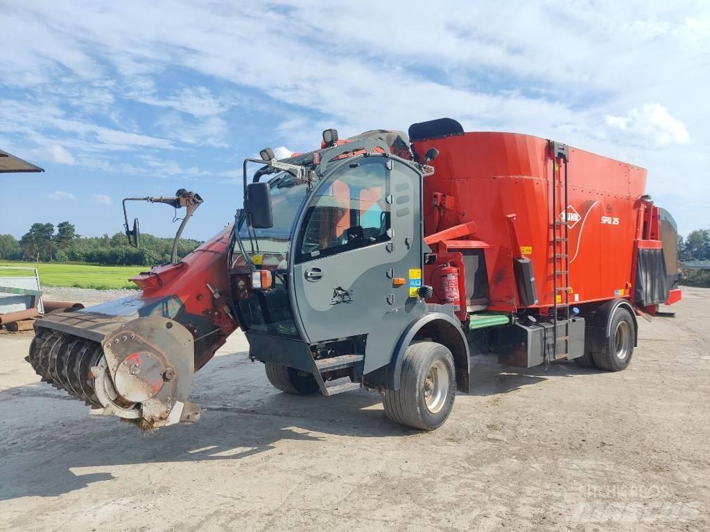 Kuhn SPW 25 Futtermischwagen