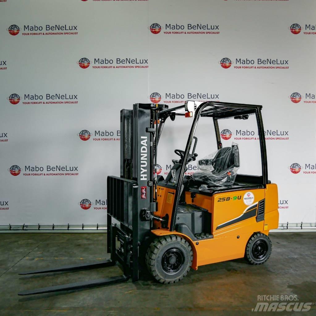 Hyundai 25B-9U Diesel heftrucks