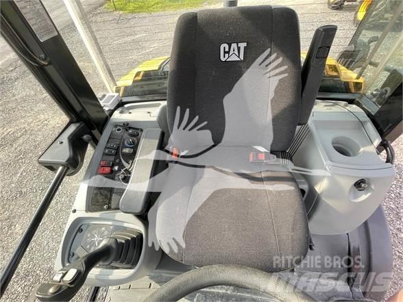 CAT 906M Radlader