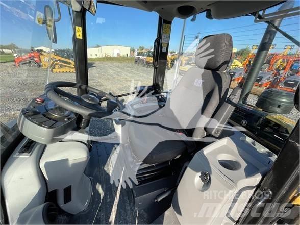 CAT 906M Radlader