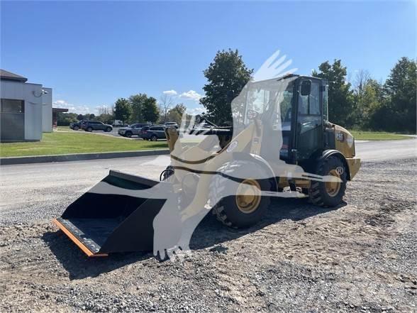 CAT 906M Radlader