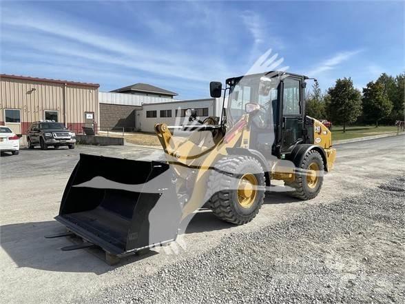 CAT 906M Radlader