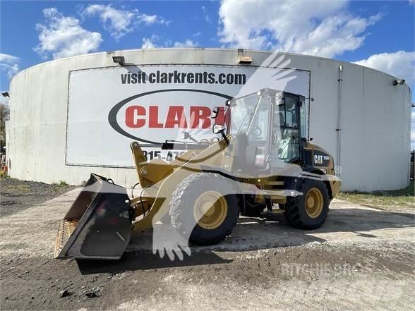 CAT 908M Radlader