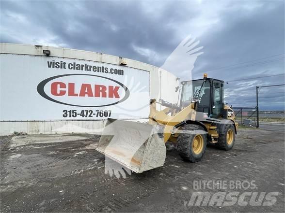 CAT 908M Radlader