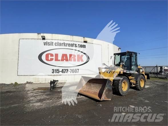 CAT 908M Radlader