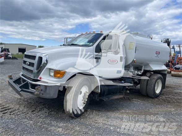 Ford F750 XL Wassertanker