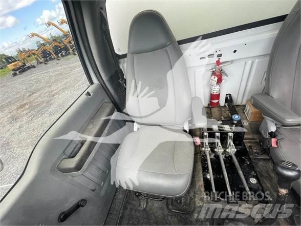 Ford F750 XL Wassertanker