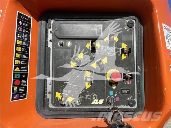 JLG 1350SJP Teleskopbühnen