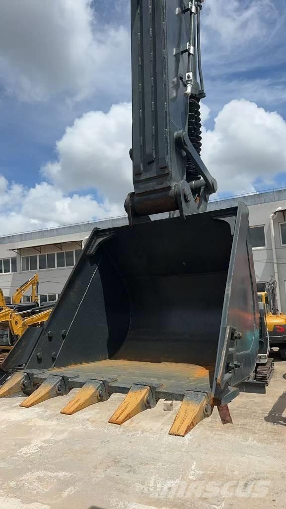 Hyundai r220lc-9s Midibagger  7t - 12t