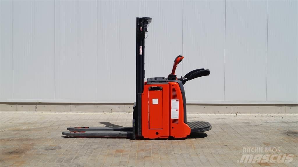 Linde D12AP Deichselstapler