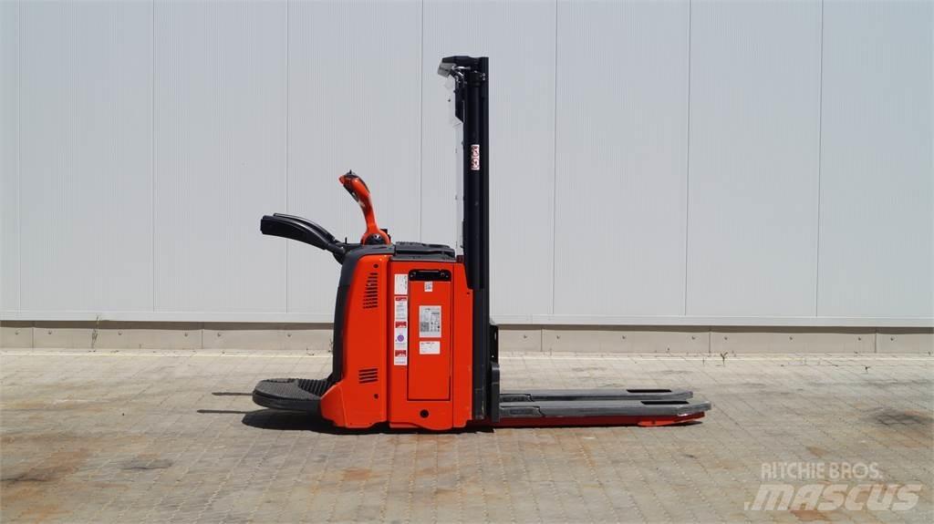 Linde D12AP Deichselstapler
