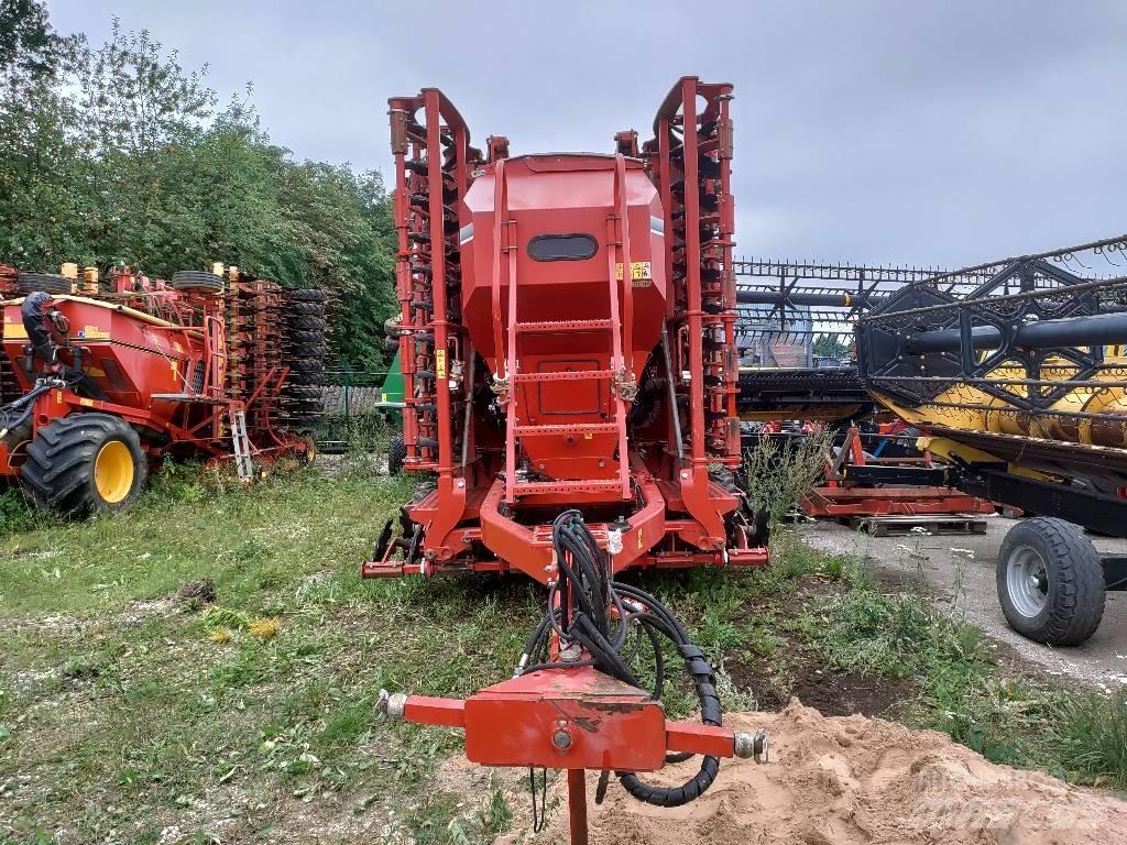 Horsch Pronto 8 DC Drillmaschinen