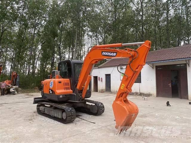 Doosan DX60 Raupenbagger