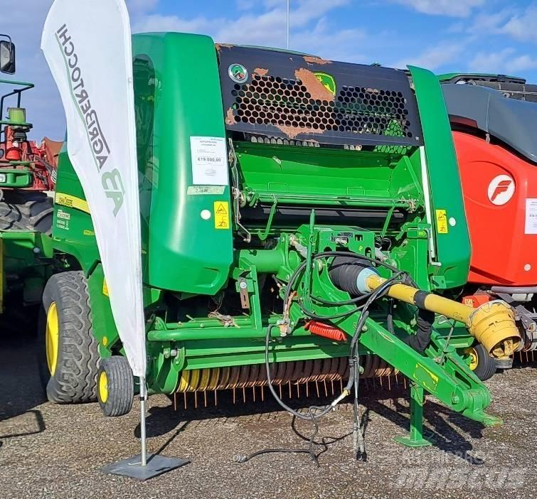 John Deere 960 Rundballenpressen