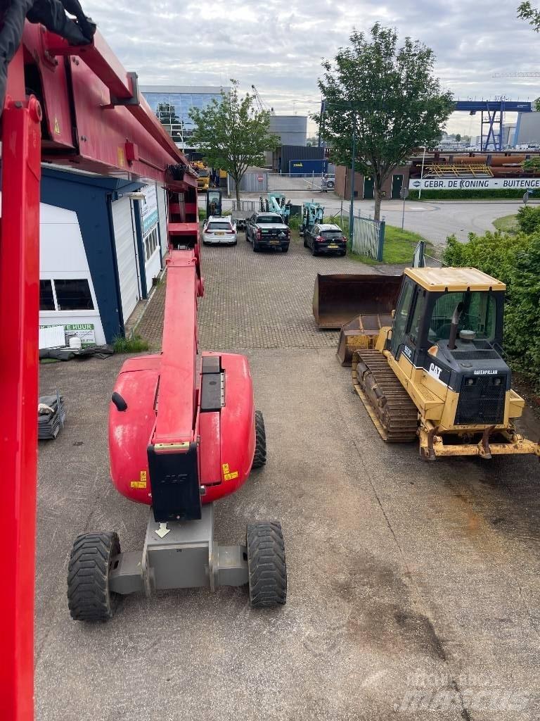 JLG 800 AJ Gelenkteleskoparbeitsbühnen