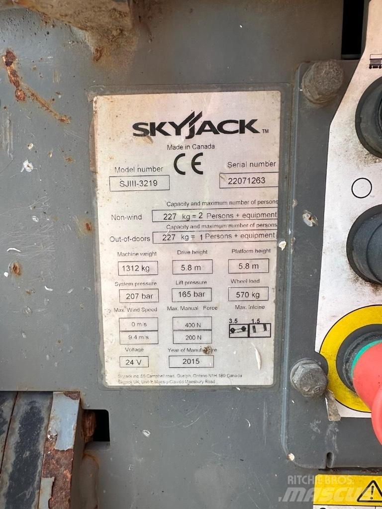SkyJack SJ 3219 Scheren-Arbeitsbühnen