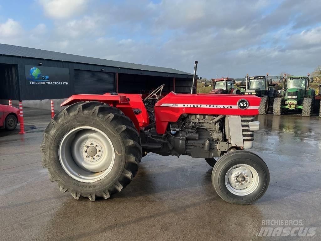 Massey Ferguson 165 Traktoren